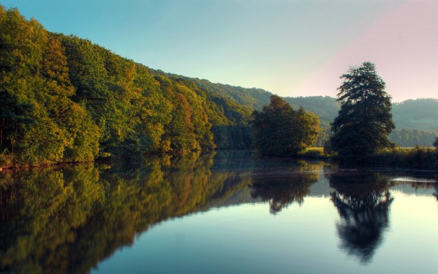 1440_900_20110409110538542971