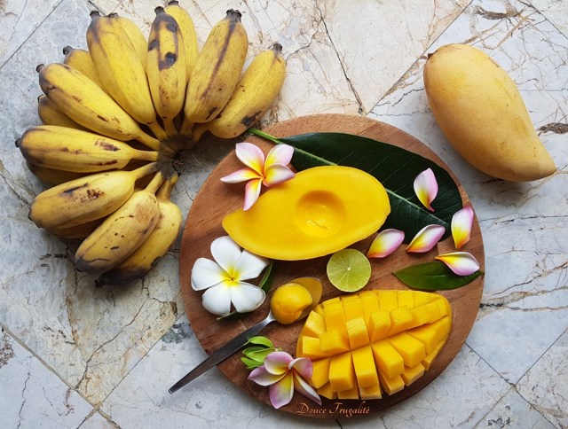 mangues et bananes.jpg